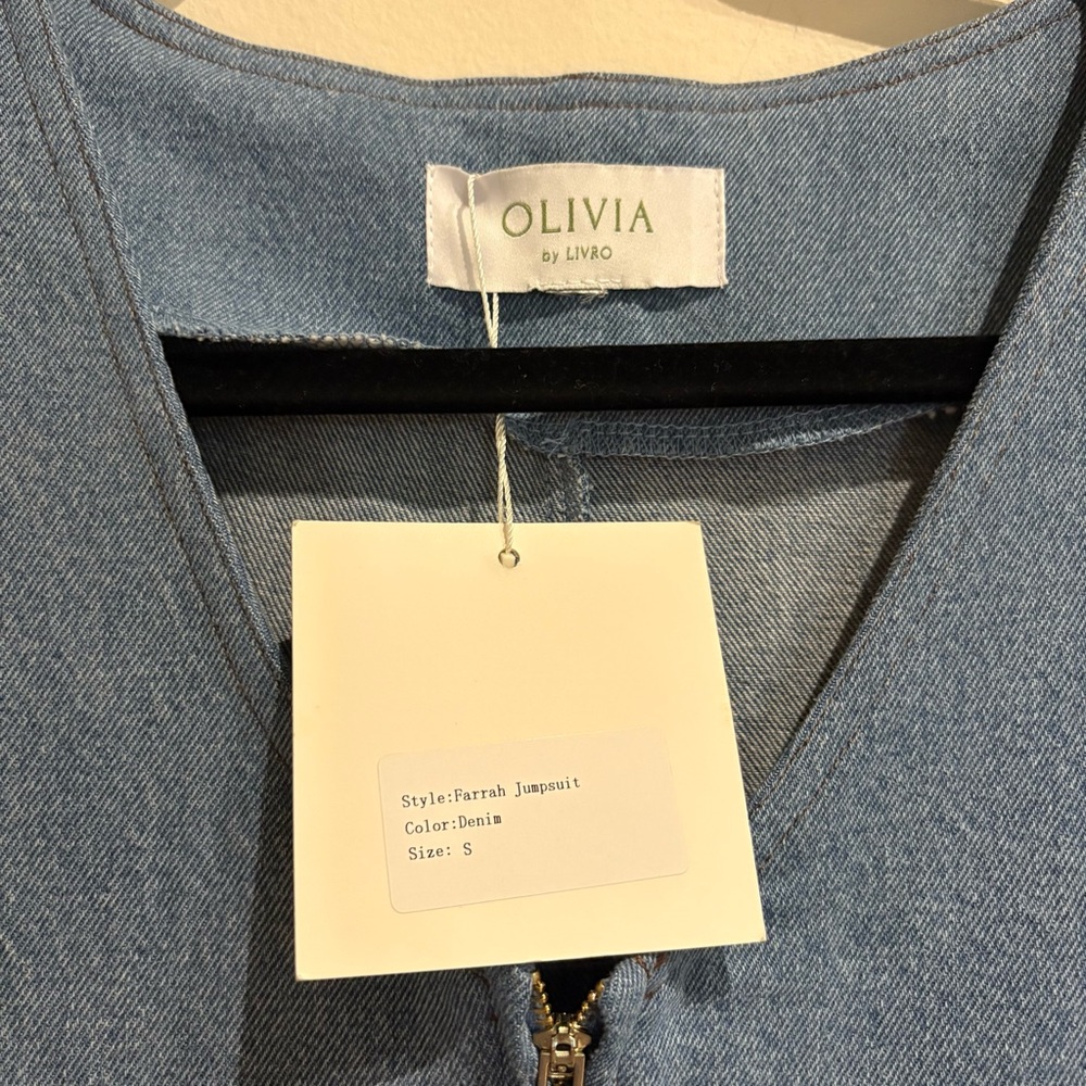 Olivia by LIVRO Denim Farrah Jumpsuit Size Small NWT - Picture 6 of 6